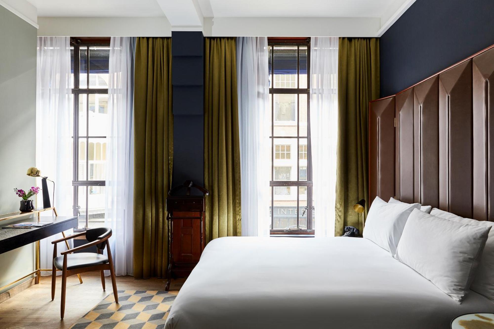 Standard Queen Room