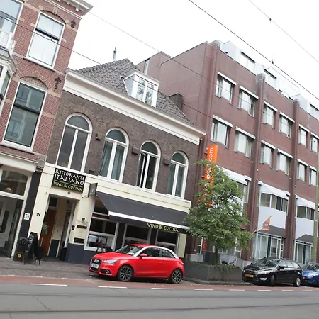 Easyhotel The Hague City Centre-2